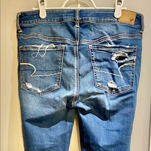 American Eagle distress blue jeans size 10